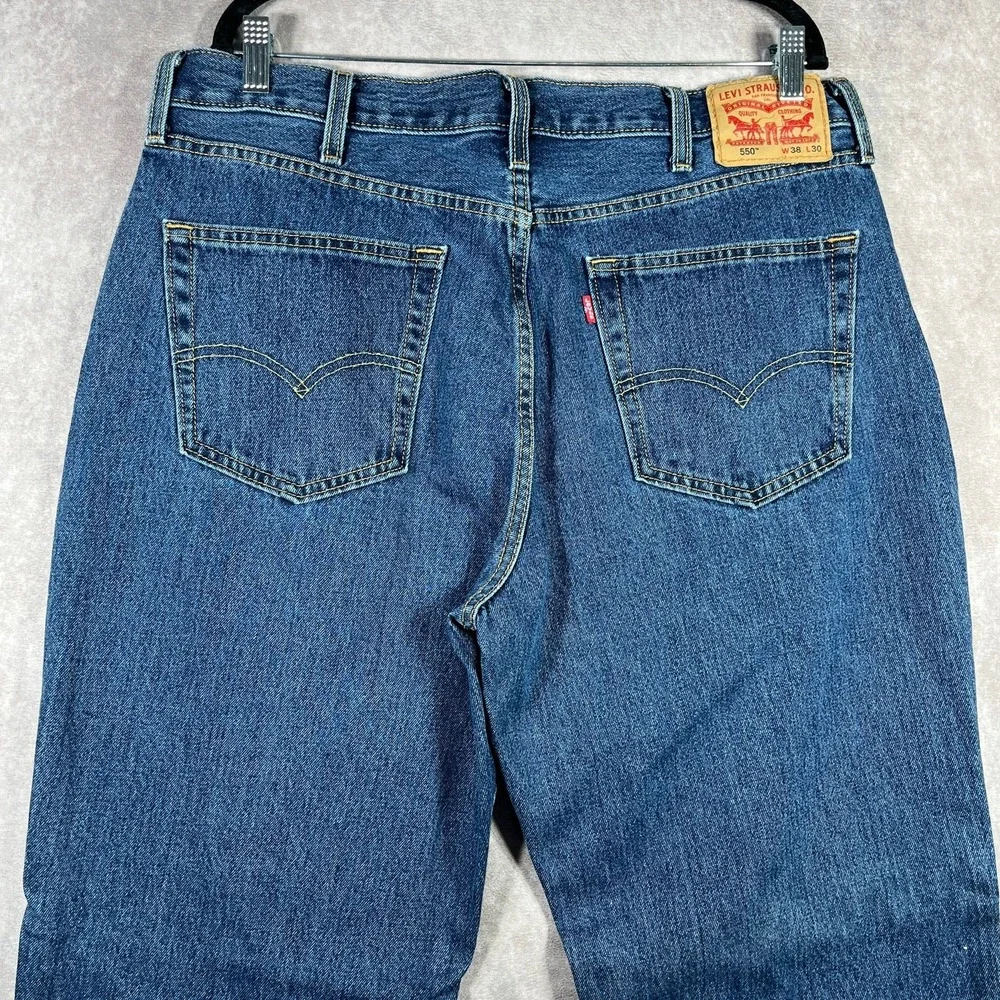 Levi's 550‎ Jeans Mens Size 38X30 Blue Denim Medium Wash Straight Relaxed Fit